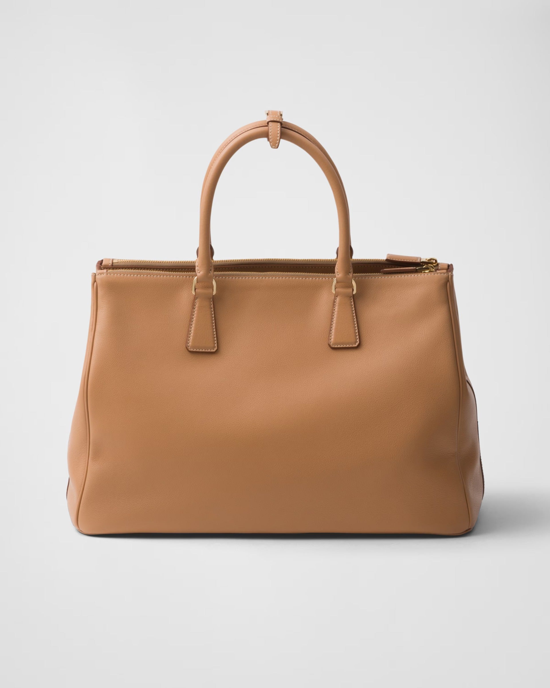 prada us cc735cf58698370e1cf3c9ab.jpg Prada Buckle extra-large leather bag - Natural
